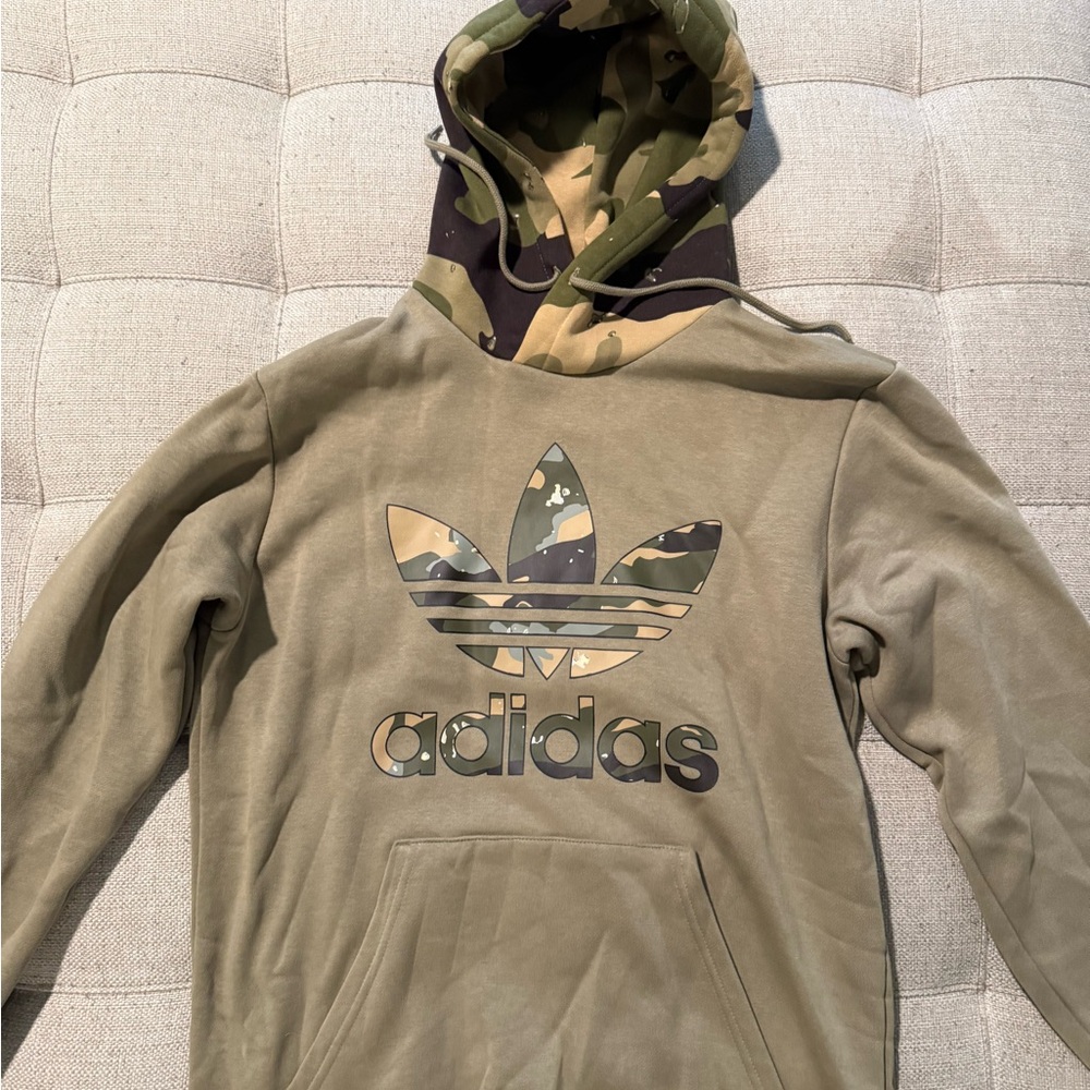 Adidas Men's Green Camo Hoodie Sweater